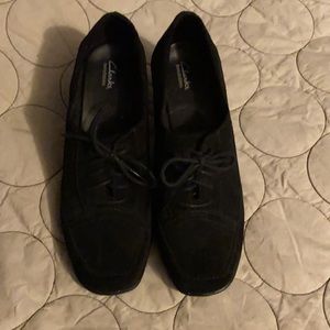Clarks black lace up booties size 9
